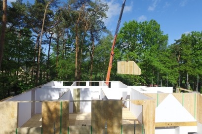 Opbouw houtskeletbouwwoning met prefabricatiewanden